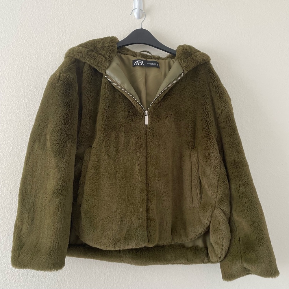 Zara Faux Fur Plush Front Zip Hoodie Teddy Jacket Olive Khaki Green size XS